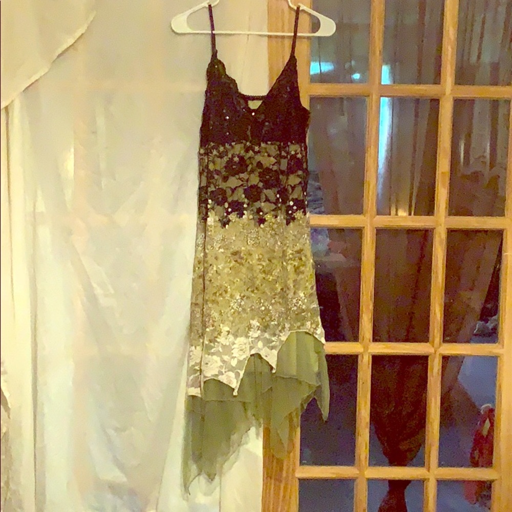 Green lace summer dress